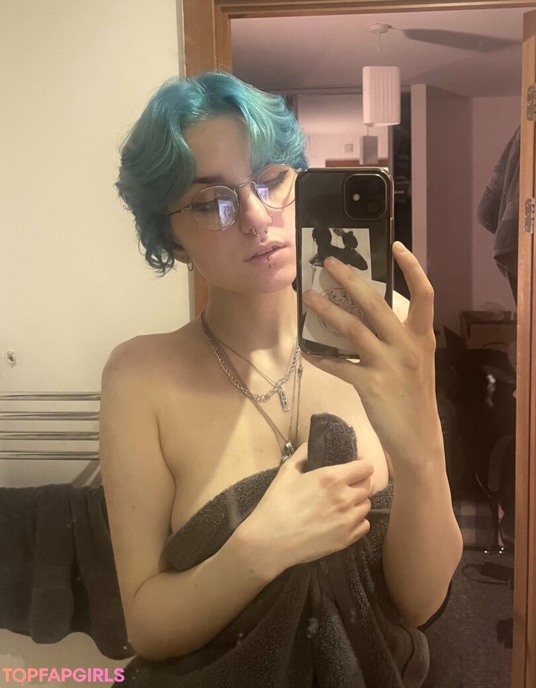 Lyracr0w0OnlyFans Model Nude Leaks Pic #28